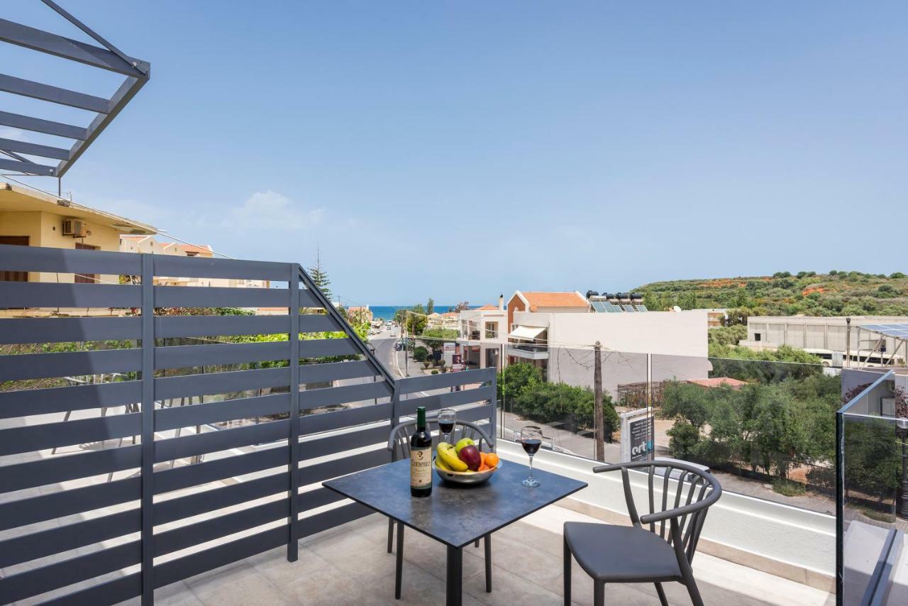 كاتو ذاراتسو Aequor Luxury Rooms & Apartments المظهر الخارجي الصورة